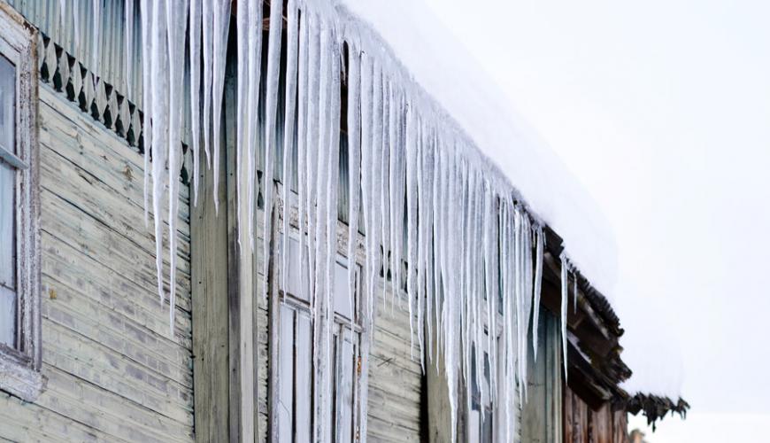 Ice Damming and prevention at your cottage