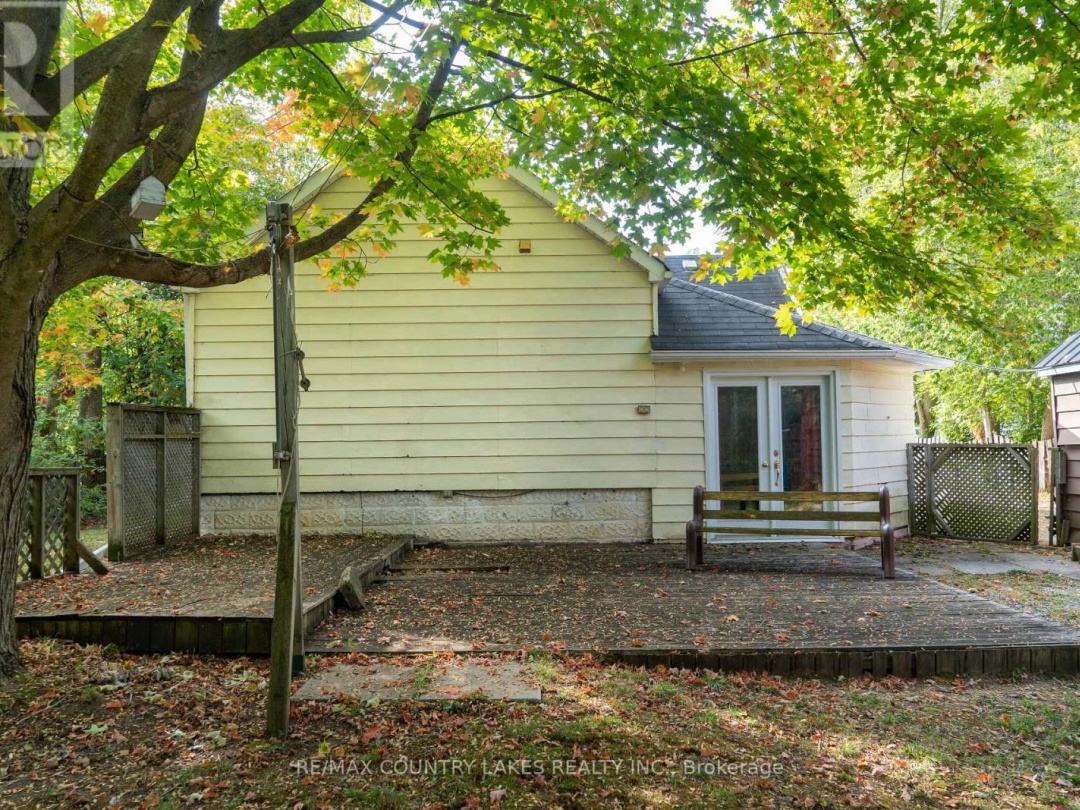 446 MAIN STREET E, 