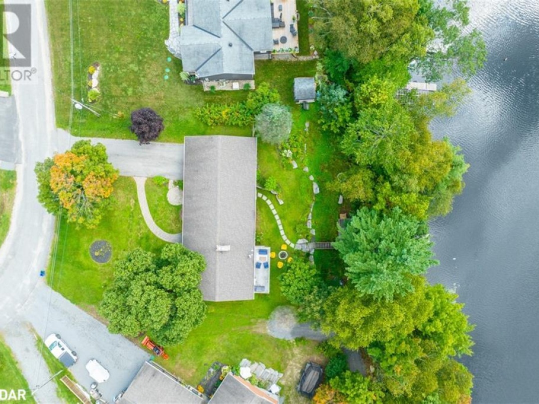 443 By Lock Acres Road, Muskoka River