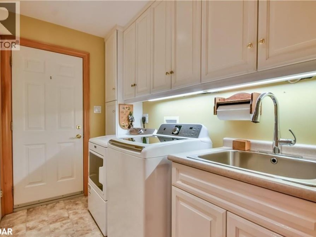 3931 MENOKE BEACH Road, 