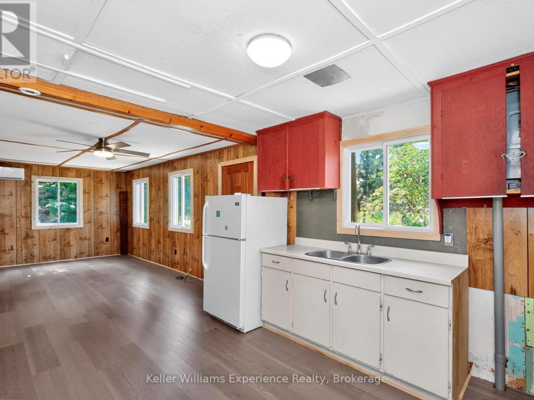 180&184 SILVER BIRCH CRESCENT, 