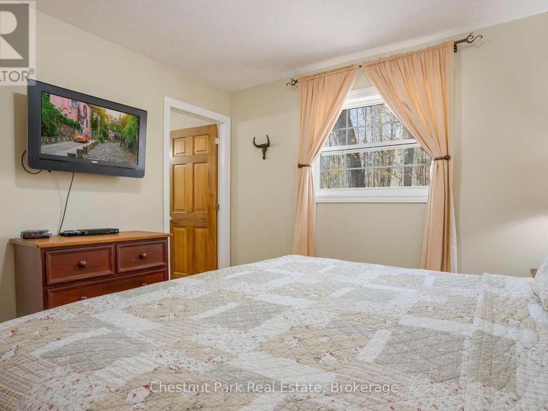 116-10 - 1052 RAT BAY ROAD, Lake of Bays