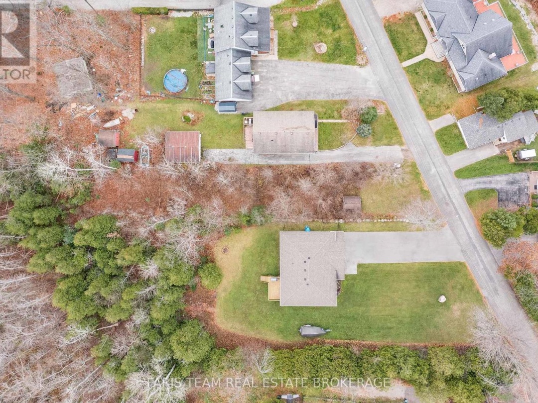 121 MITCHELLS BEACH ROAD, 