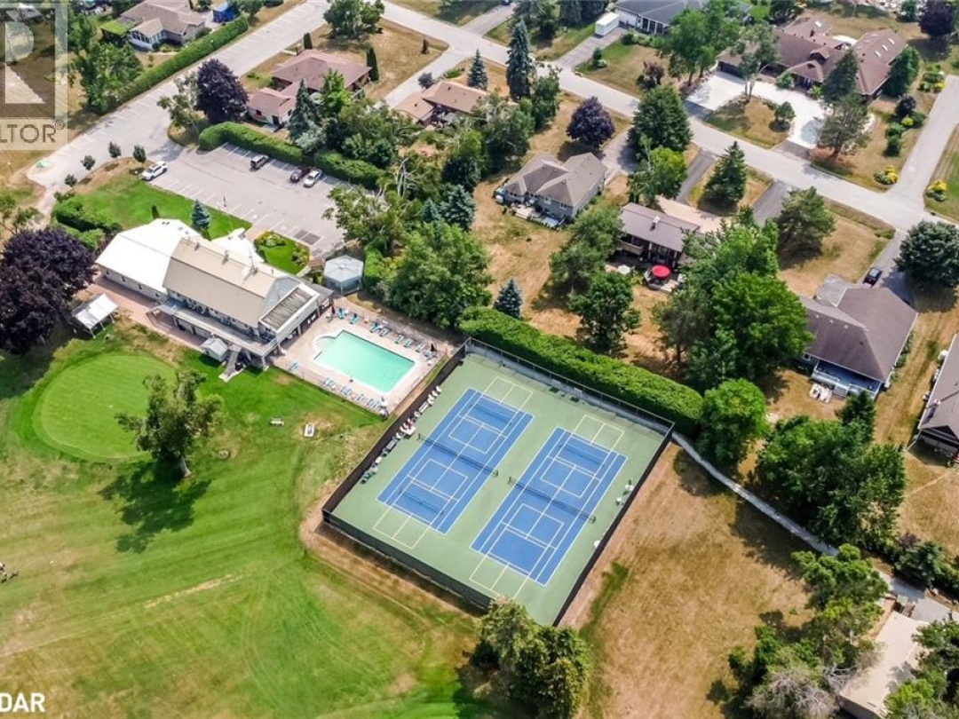 3 MAPLE Gate, 