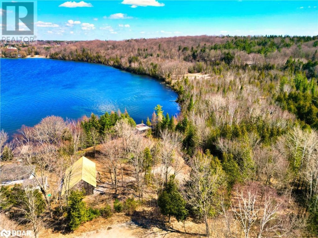 9 Beach Road, Bass Lake
