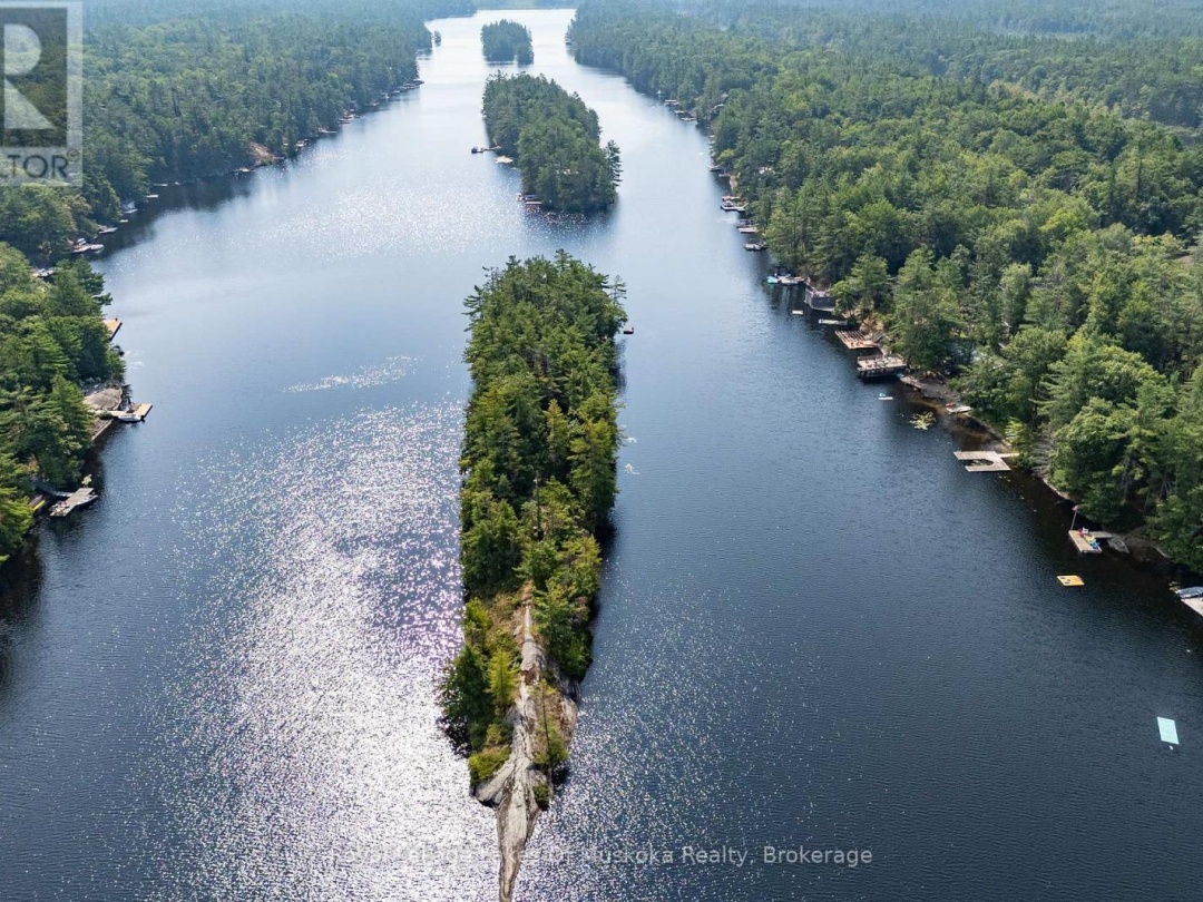 51 PINETREE ROAD, 