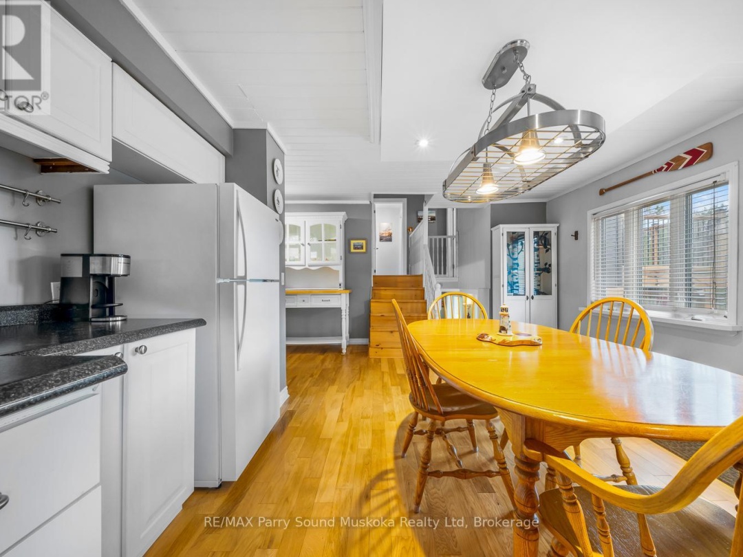 22 Dickinson Road, Manitouwabing Lake