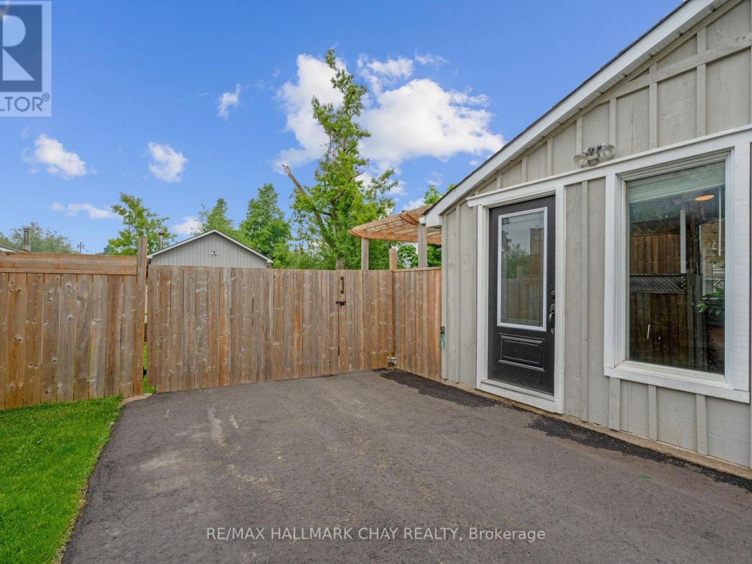 208 ELMER PARK, 