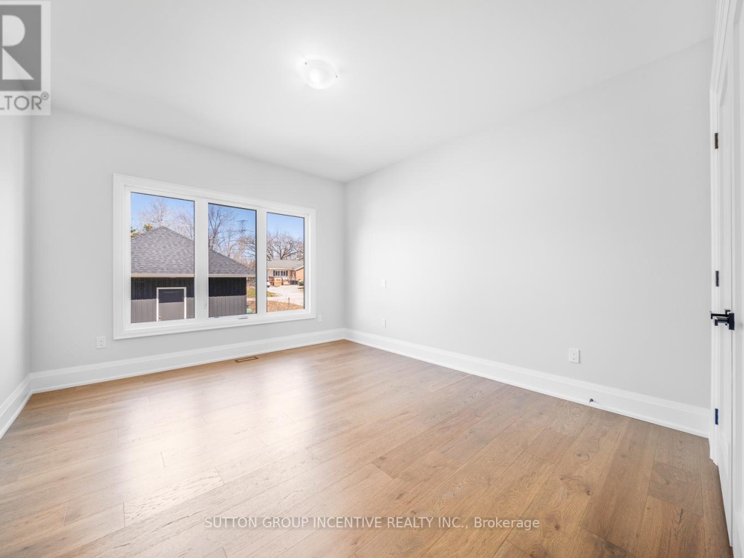 3331 Lake St George Boulevard, St George Lake