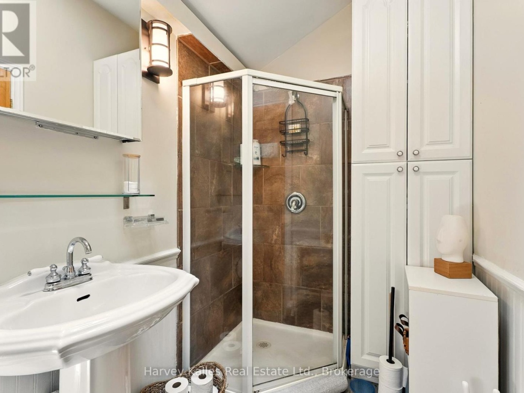 1078 MCKENZIE ROAD, 
