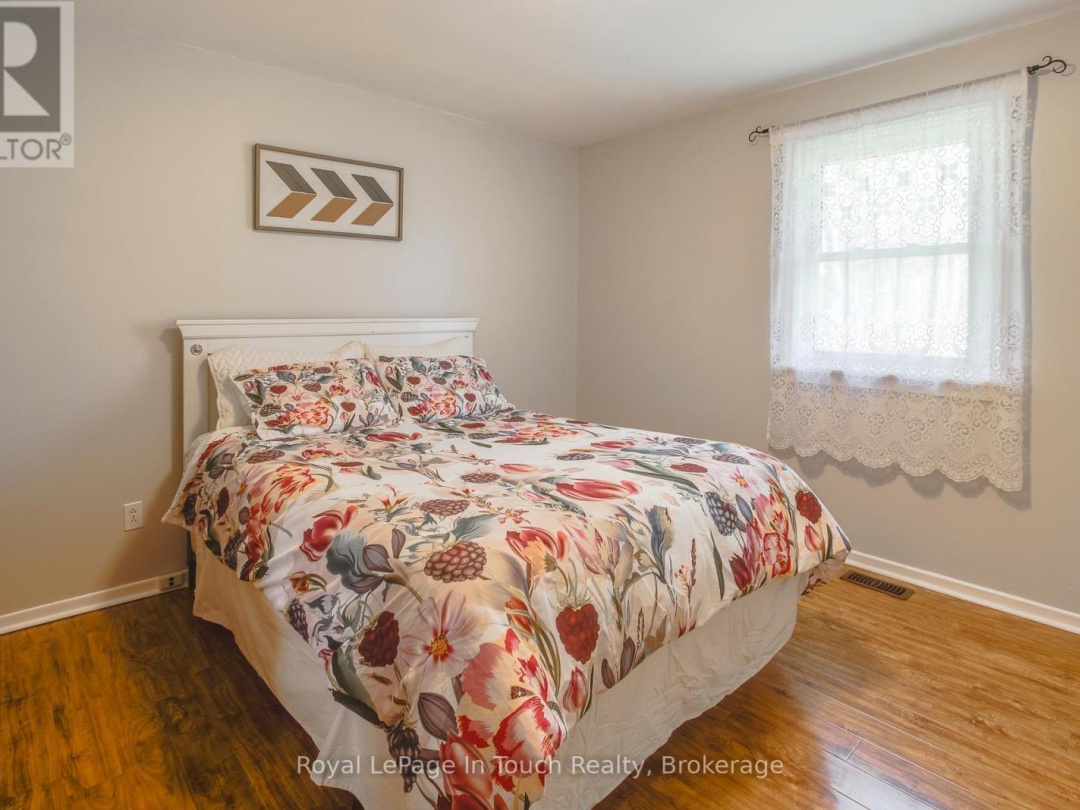 6 Davis Drive, Tay