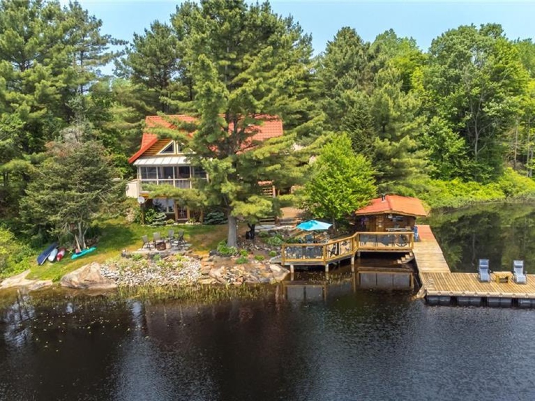 235 Loch Erne Road, Vowel Lake