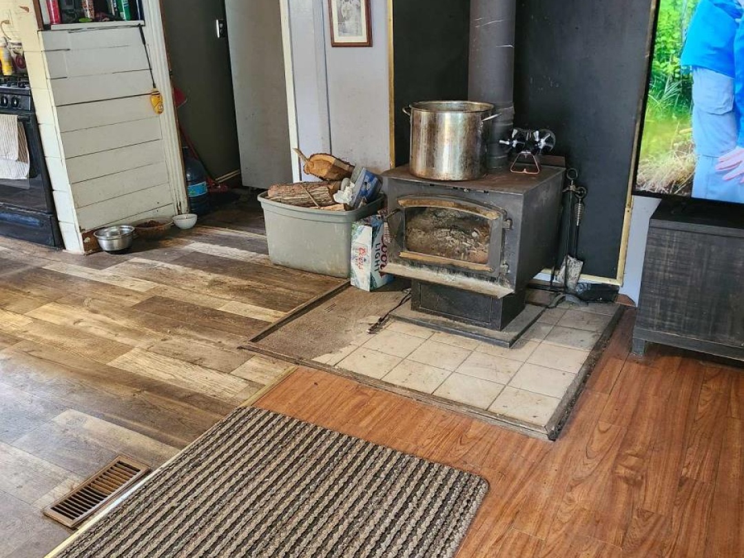 1172 CRYSTAL LAKE ROAD, 