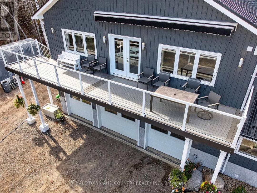 9 LYTLE LANE, 
