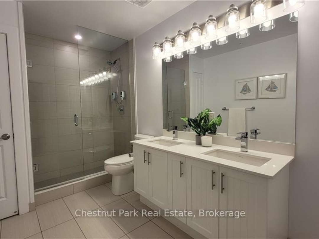 330 - 25 PEN LAKE POINT ROAD, Peninsula Lake