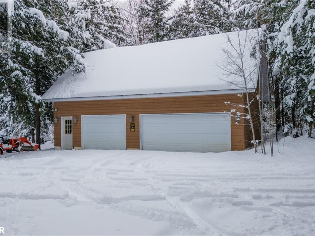 1208 Minnow Drive, Kennisis Lake