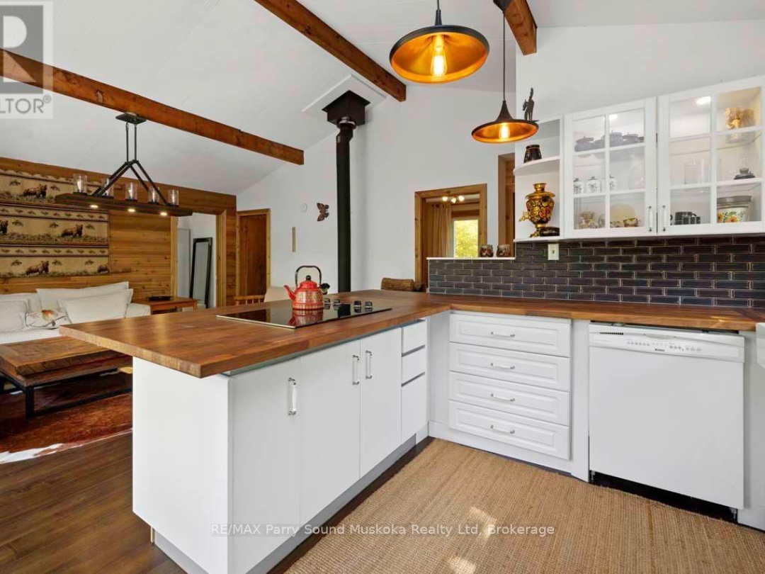37 LYNBERRY DRIVE, 