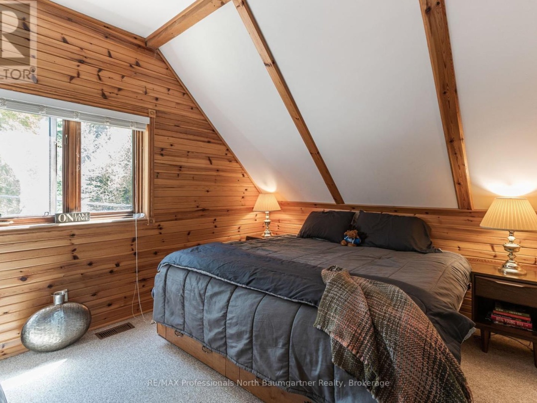 2766 Wilkinson Road, Kennisis Lake
