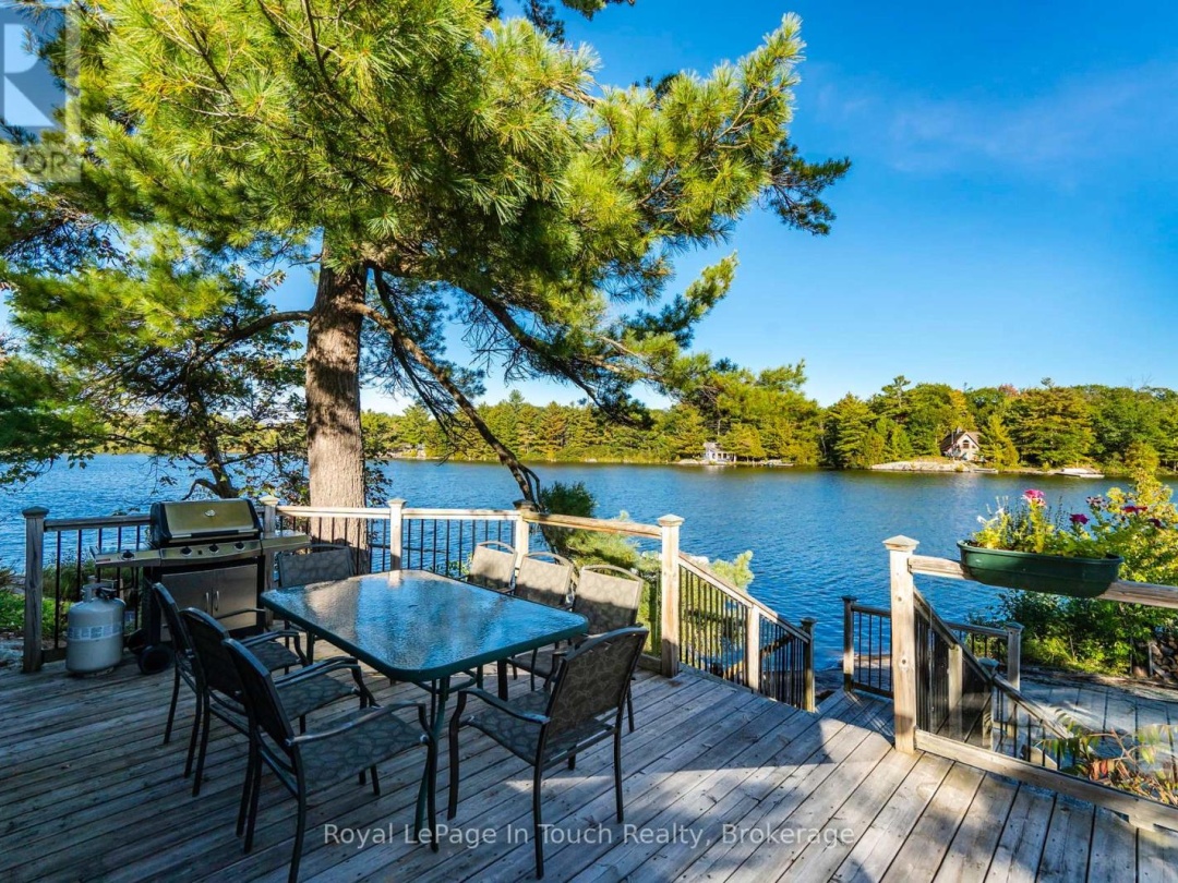 2 IS 190 ISLAND, Six Mile Lake