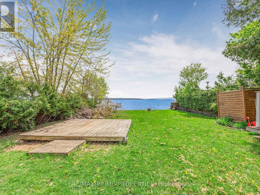 1947 WOODS BAY ROAD, Lake Couchiching