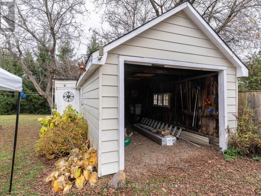 4 THUNDER BRIDGE COURT S,