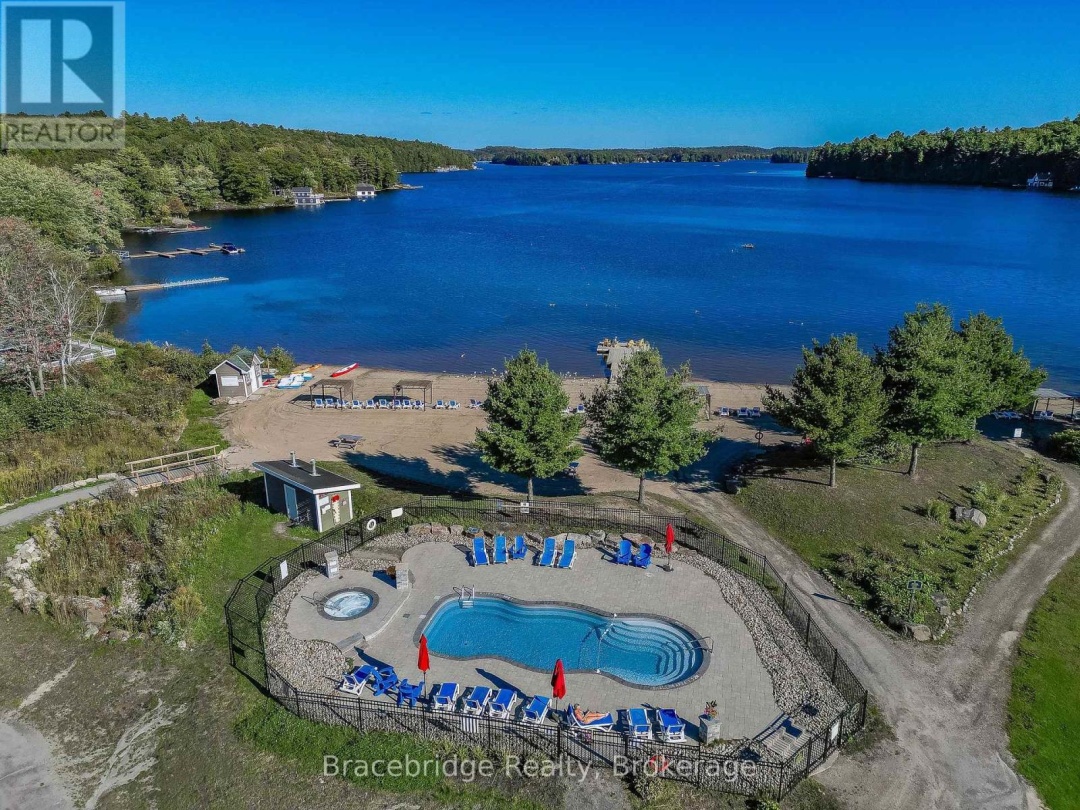 L205-B1 - 1869 MUSKOKA RD 118 HIGHWAY W, Lake Muskoka