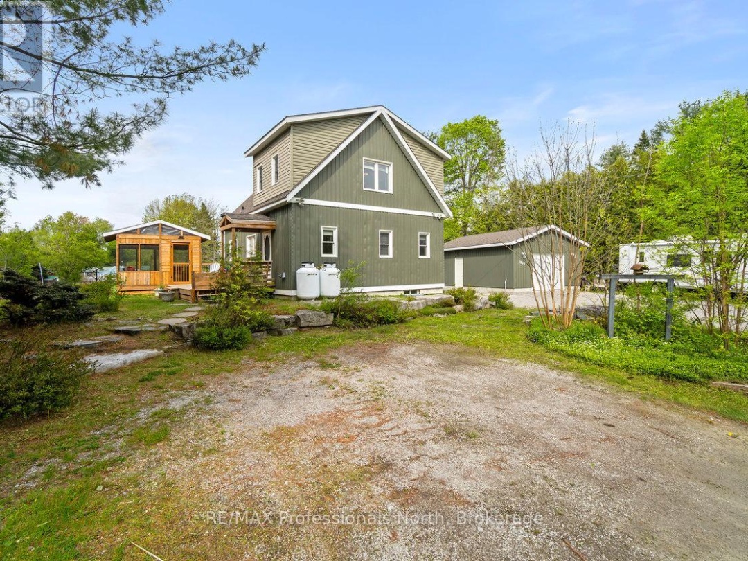 1059 TIFFANY LANE, 