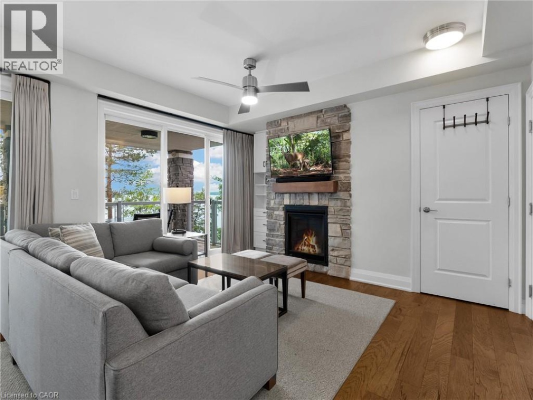 1869 MUSKOKA 118 Road W Unit# BTW-101, Lake Muskoka