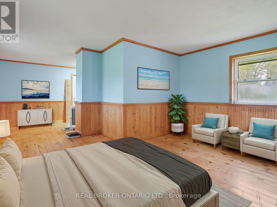 261 Portage Road, Canal Lake