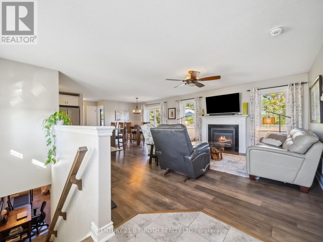 35 GRACE CRESCENT, 