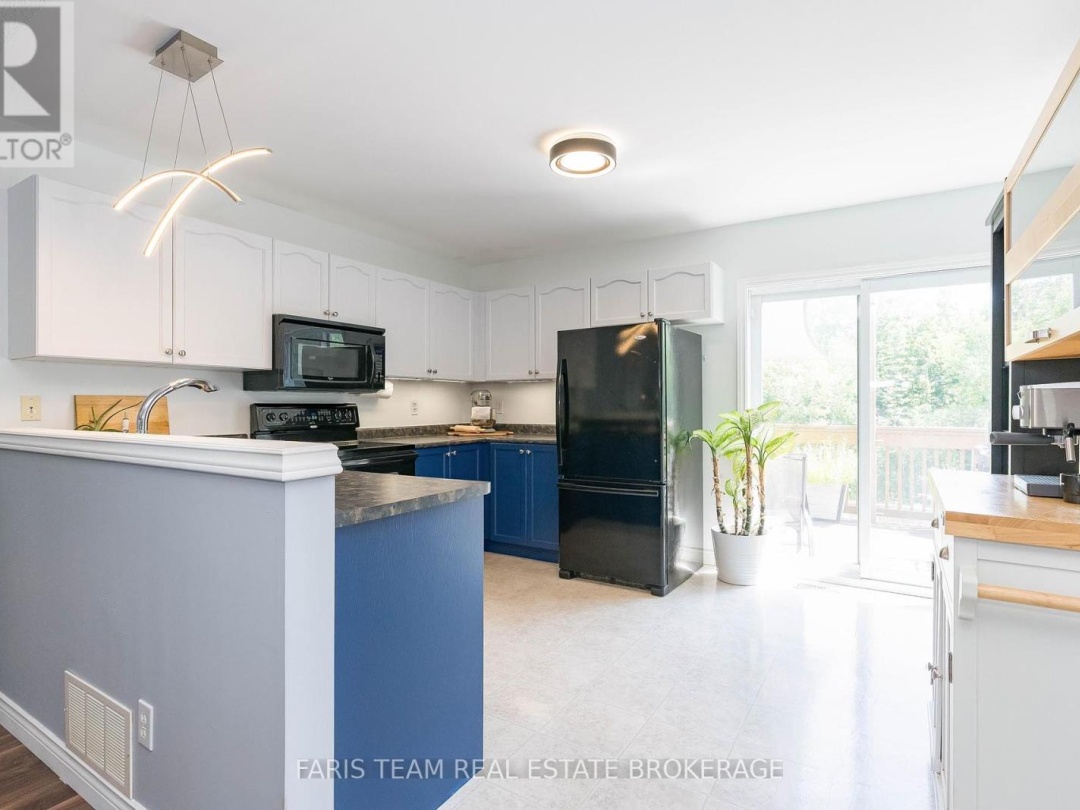 33 GEORGIAS WALK, 