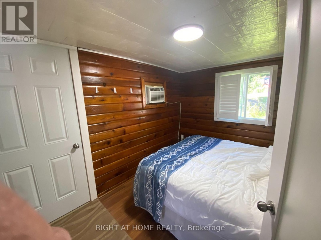1725 Earl Haid Avenue, Severn Lake