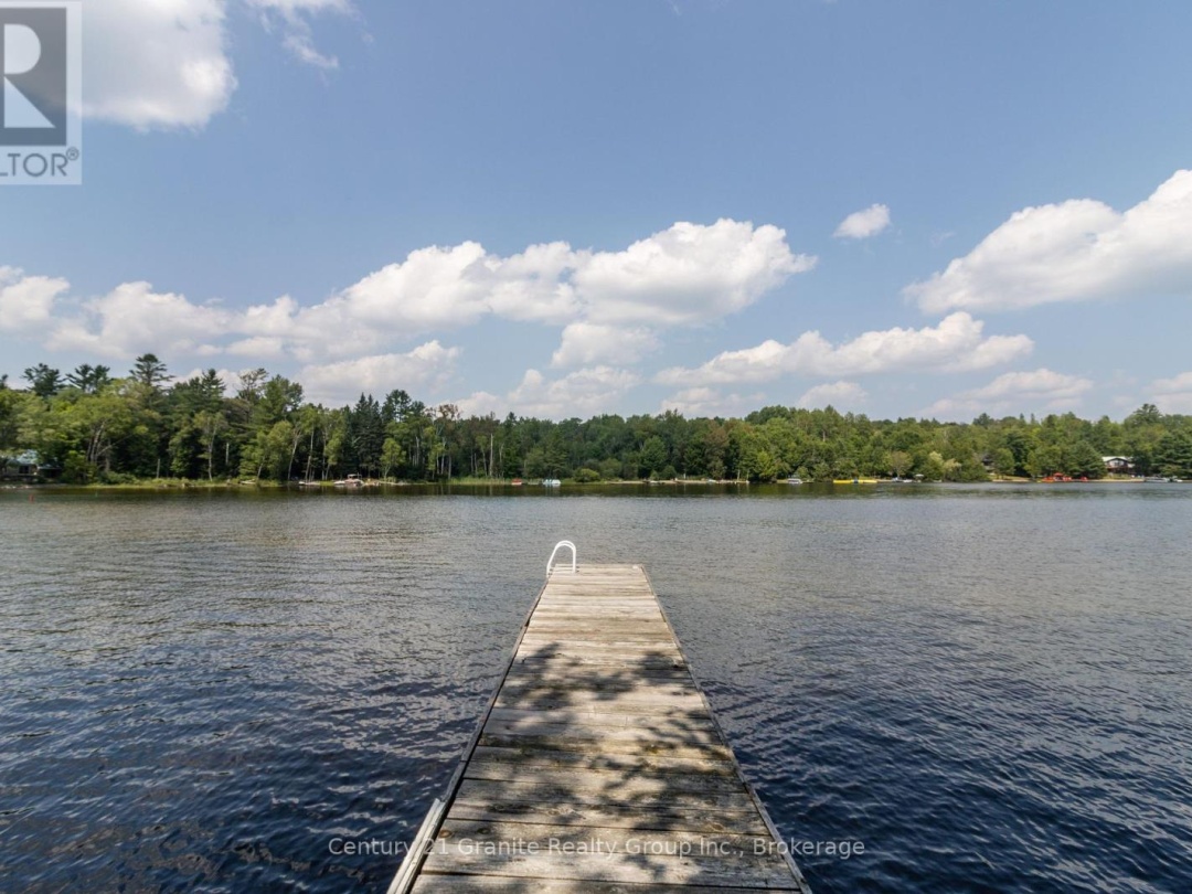 1059 DUNN ROAD, Haliburton Lake
