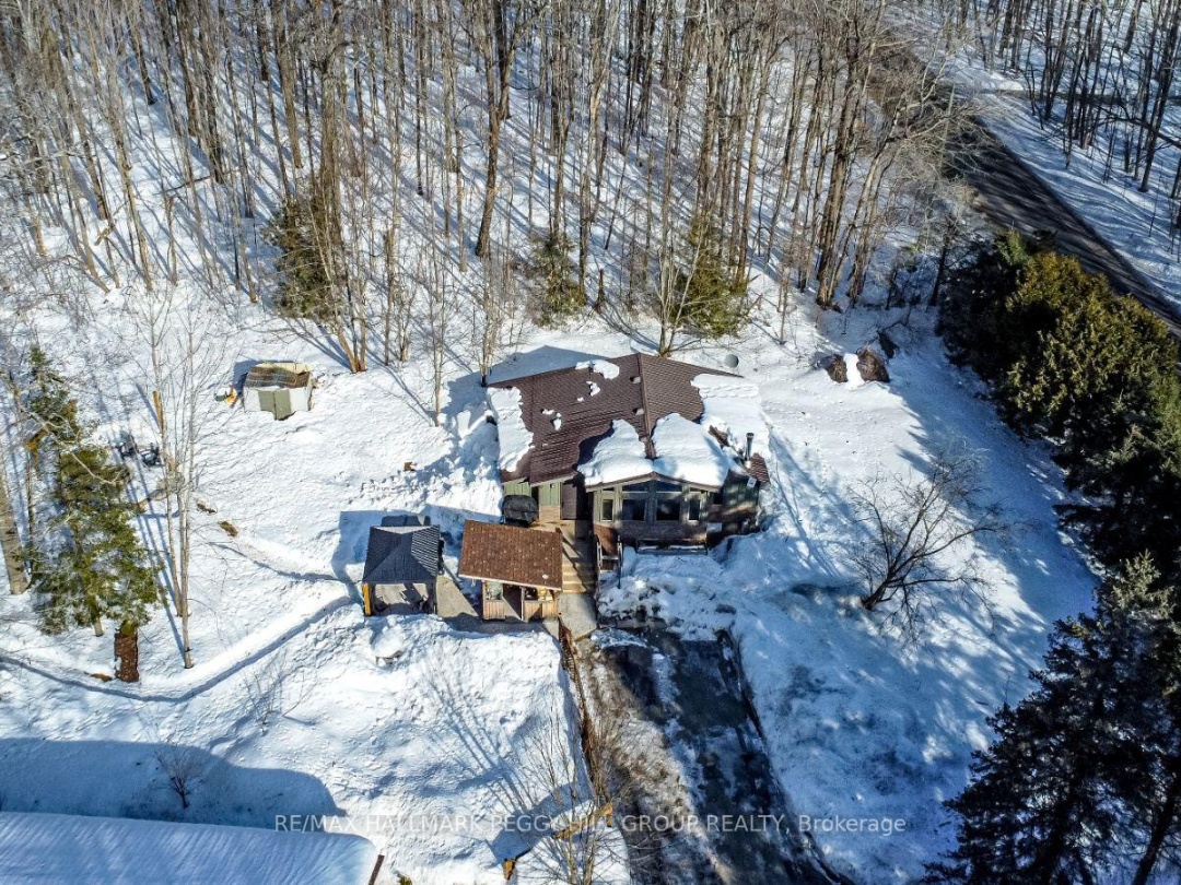 1710 Sandhill Road, Tay