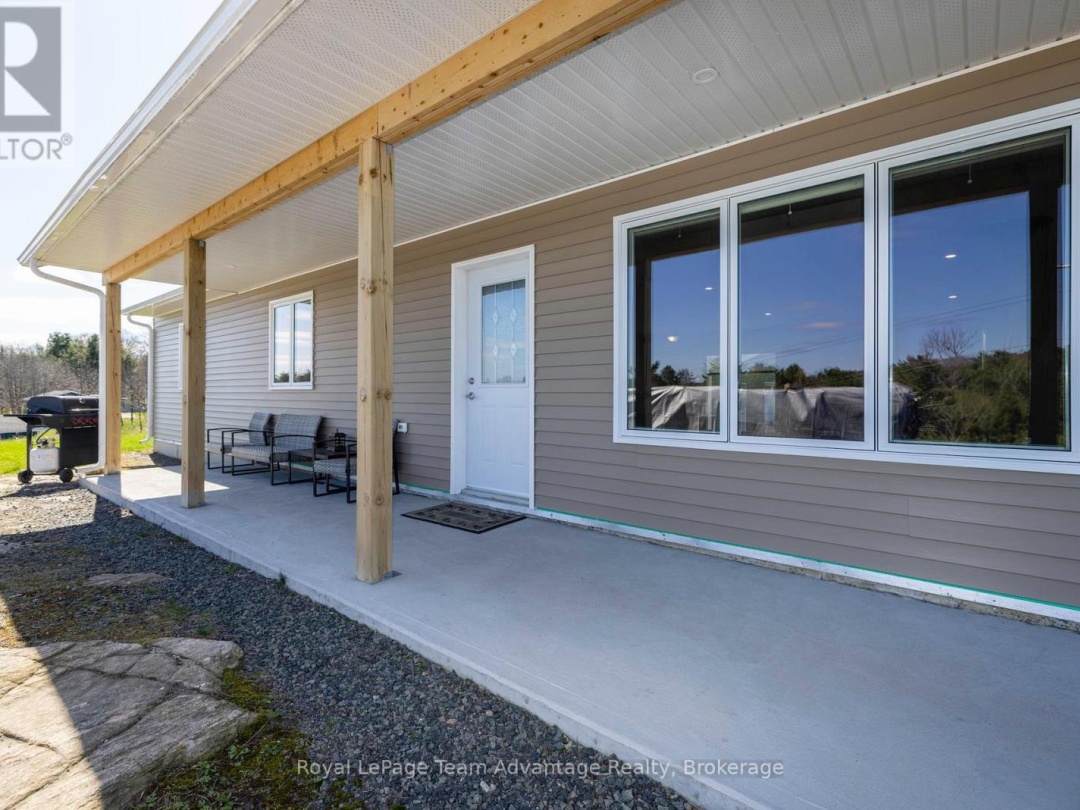 28 Meadowcrest Drive, McDougall