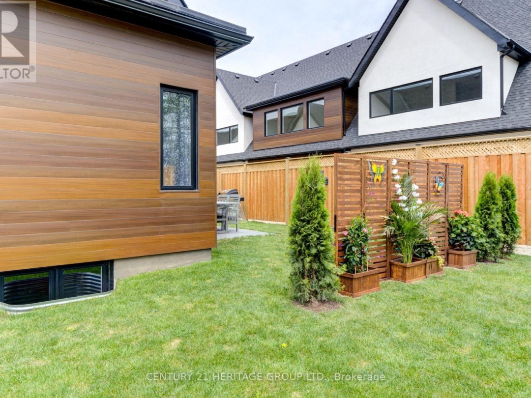 44 RUBY CRESCENT, 