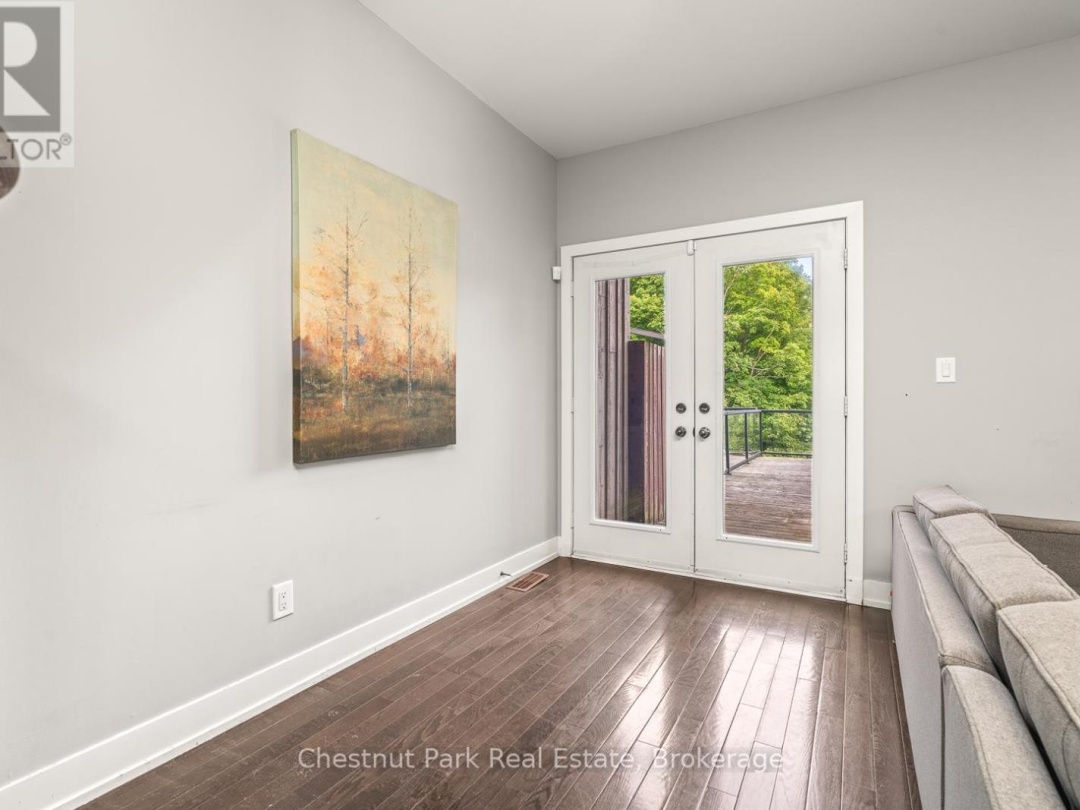 65 ROCKMOUNT CRESCENT, 