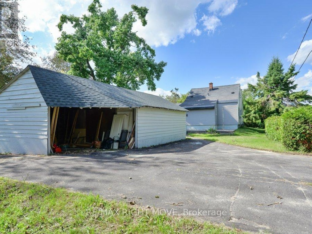 299 MARY STREET, 