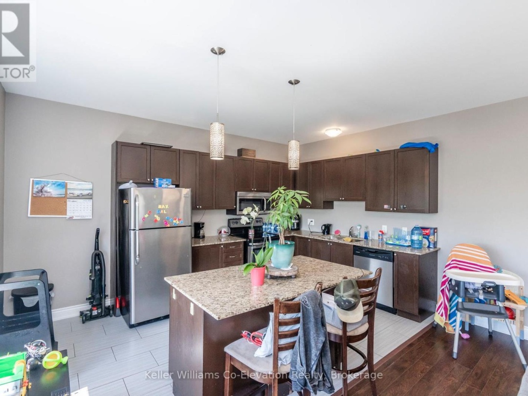 3931 WOOD AVENUE, 
