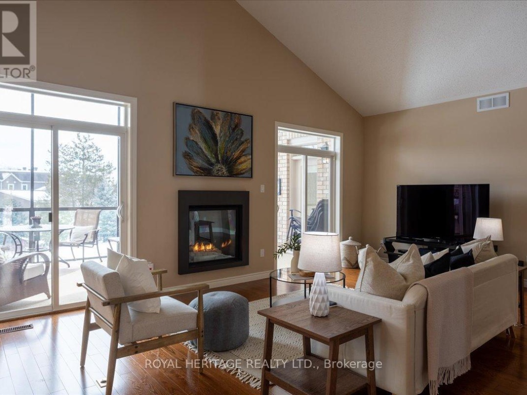 51 SOUTH HARBOUR DRIVE, 