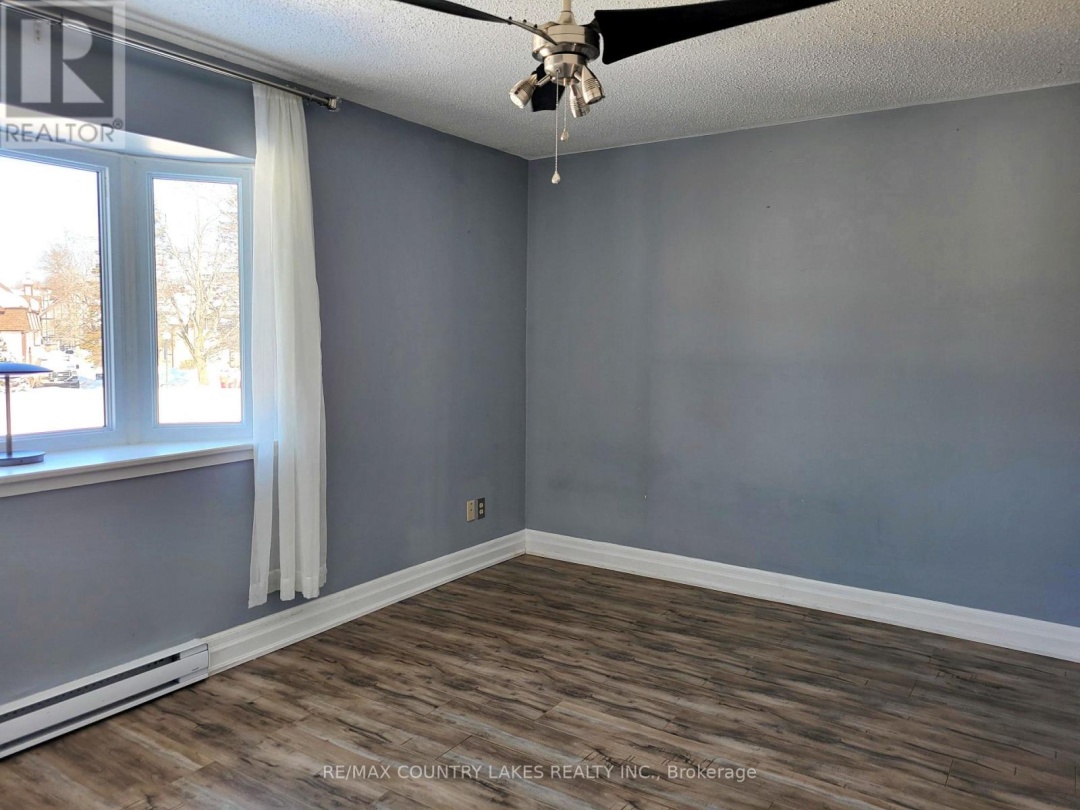 35 - 21 LAGUNA PARKWAY, Lake Simcoe