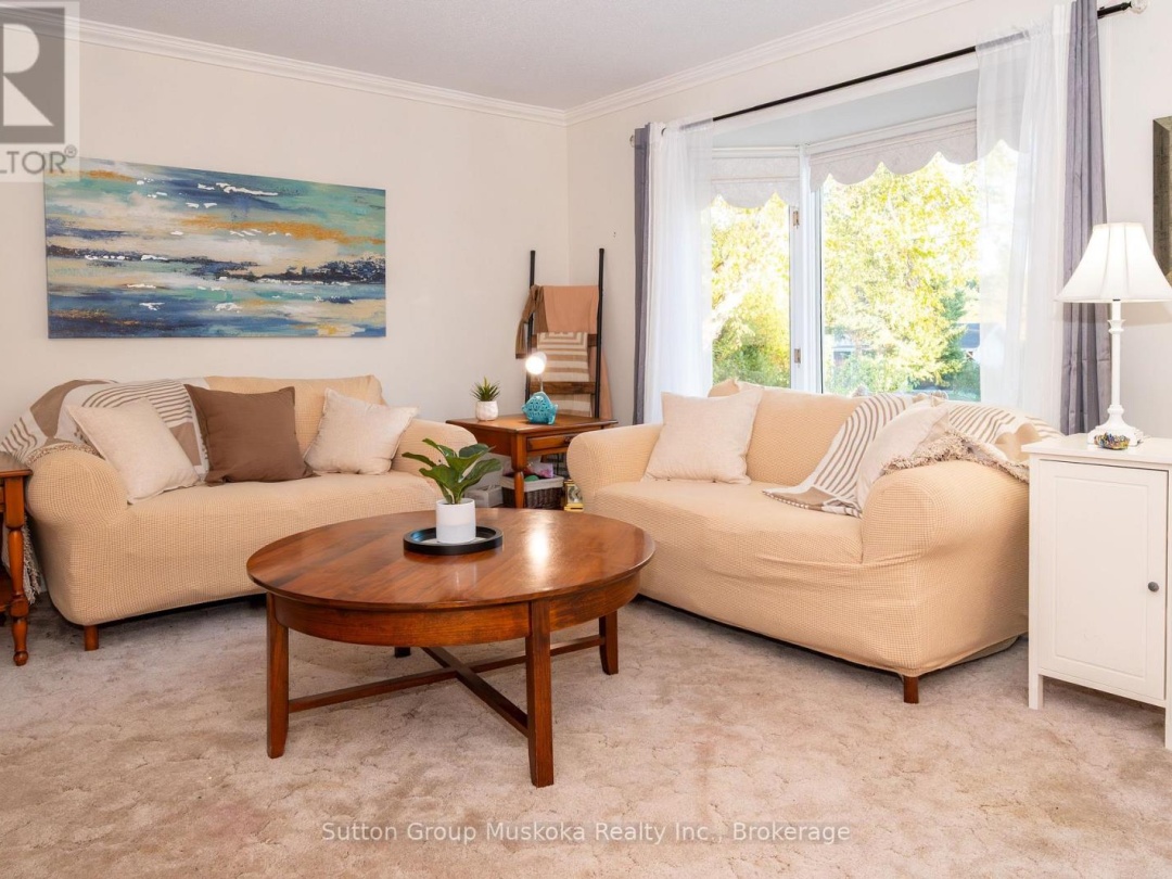 7 GLENWOOD DRIVE, 