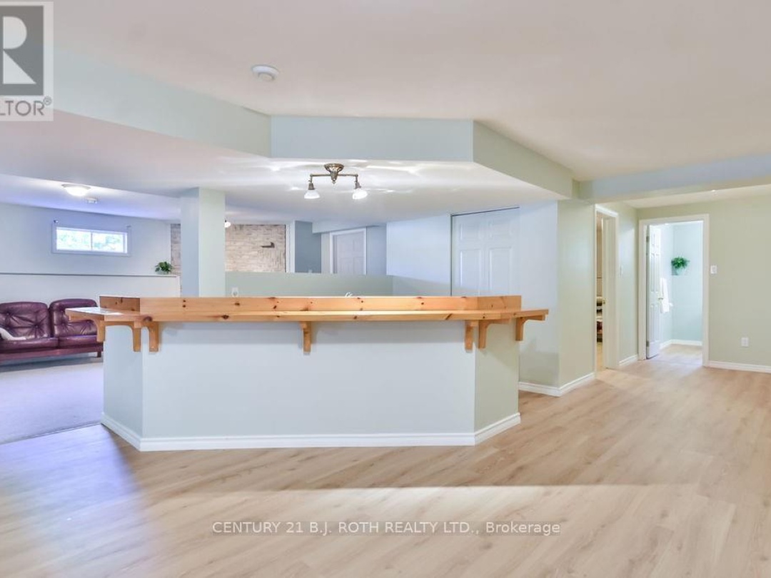 3 MAPLE GATE, 