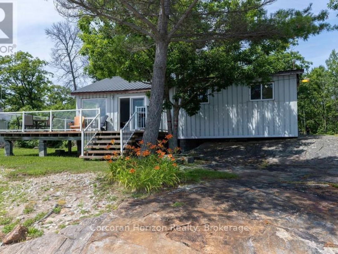 64 Wolverine Beach Road, Georgian Bay
