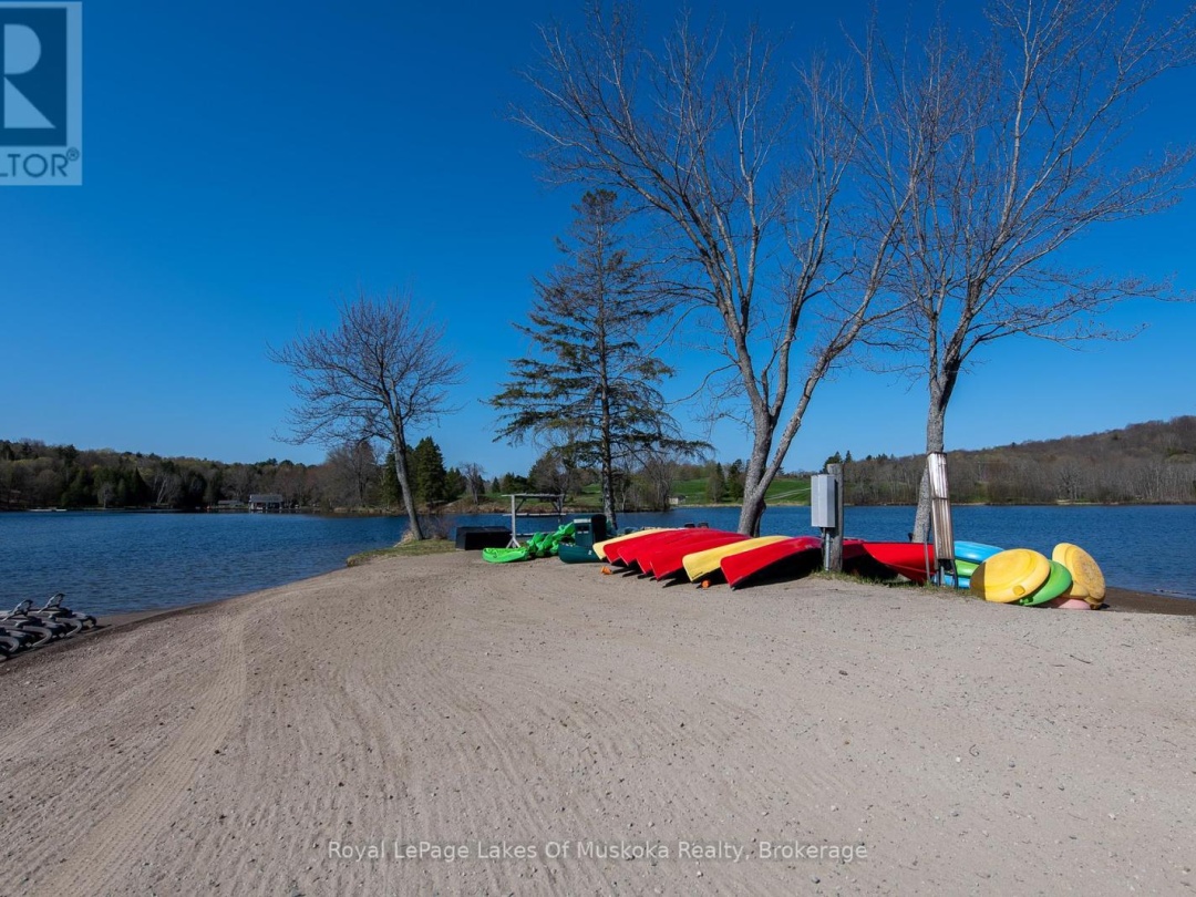 301 - 29 DEERHURST TENNISVIEW DRIVE, 