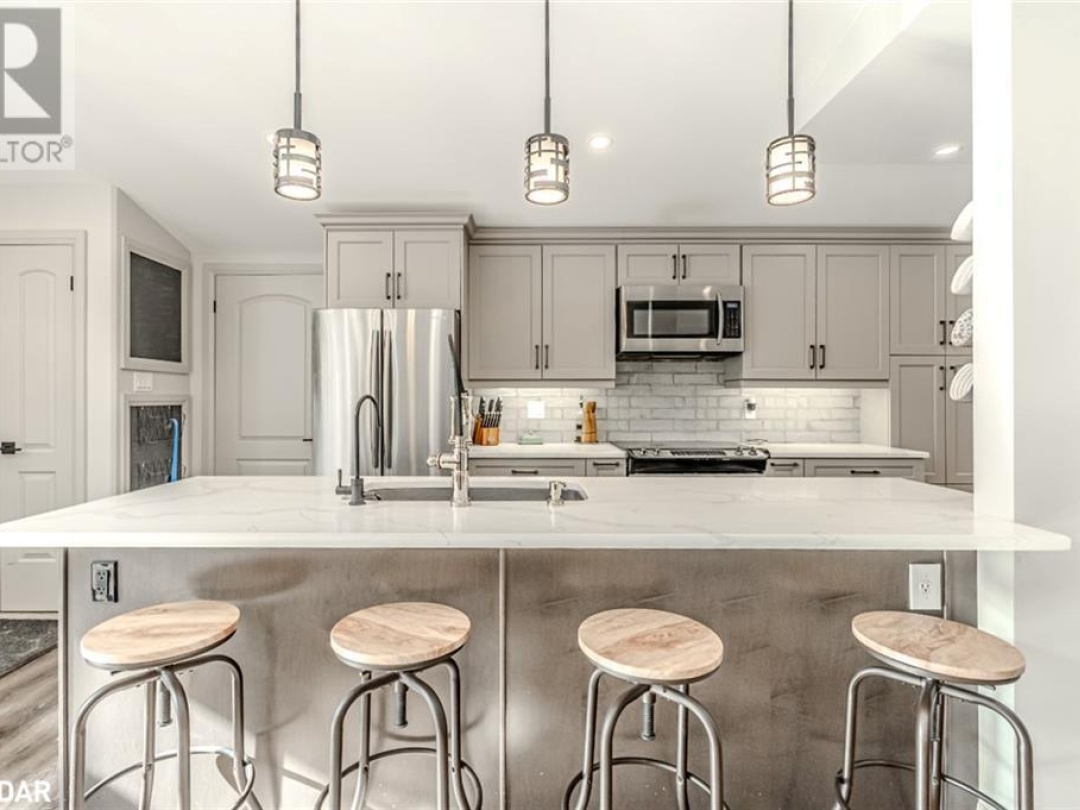 1710 Sandhill Road, Waubaushene