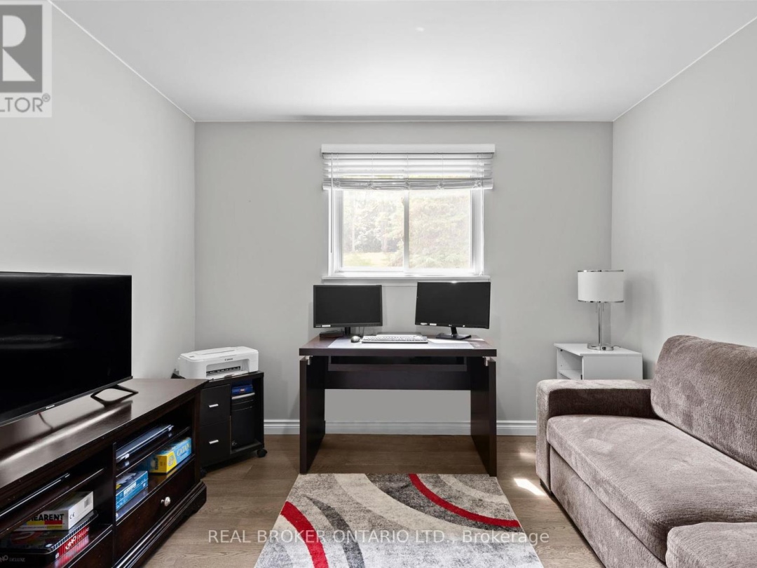32 OLD SCOTIA PLACE, 