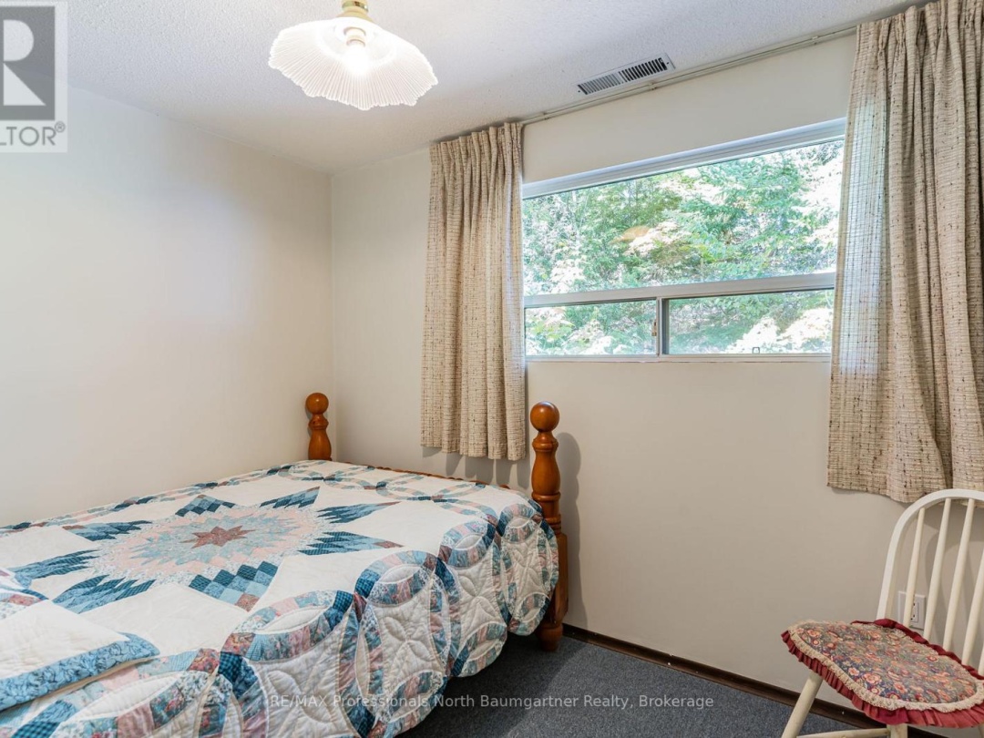 1566 WEST SETTLEMENT ROAD, 