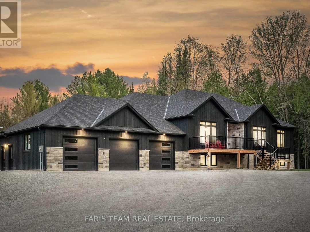 151 Mount Saint Louis Road E, Coldwater Lake