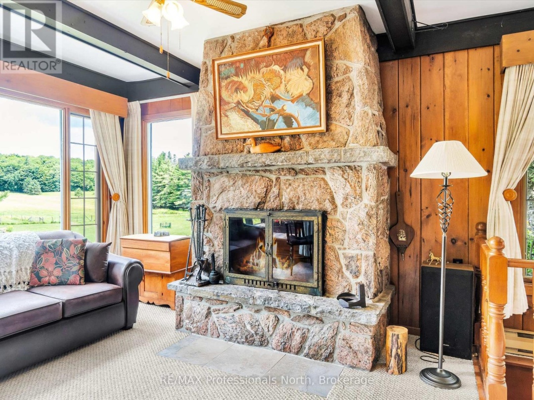 1069 KIRK LINE E, 
